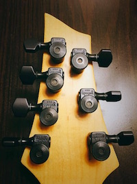 BLACK Sperzel 6-In-Line Trimlok Locking Guitar Tuners NON-GRADUATED/STAGGERED 